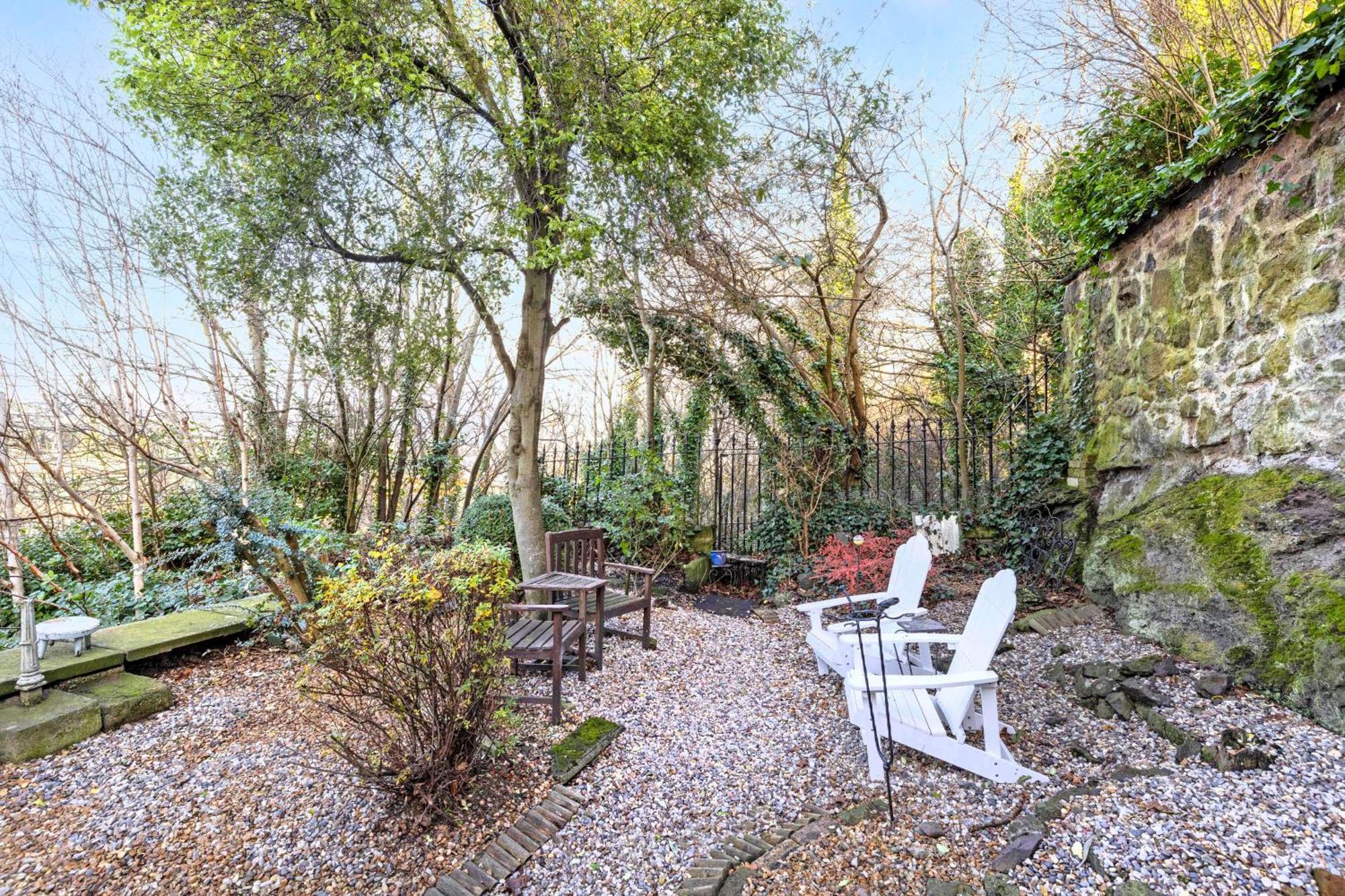 Joivy Beautiful Apartment, Private Garden, Calton Hill EDI Exterior photo